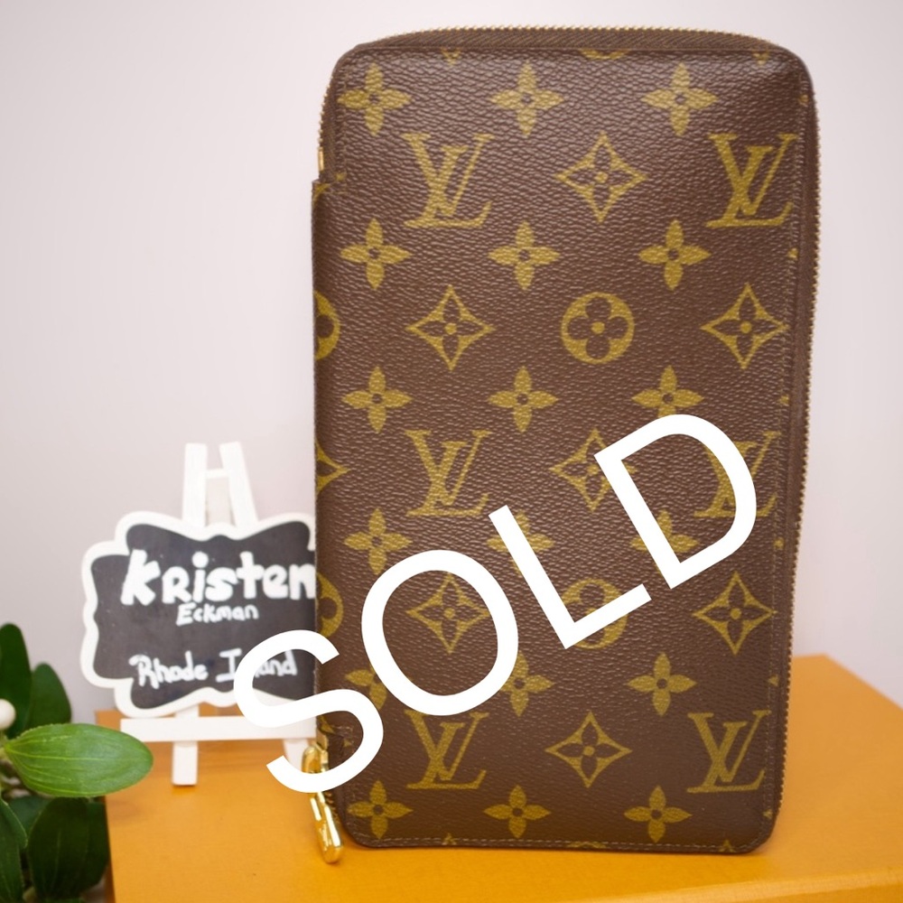 Louis Vuitton Zippy Organizer